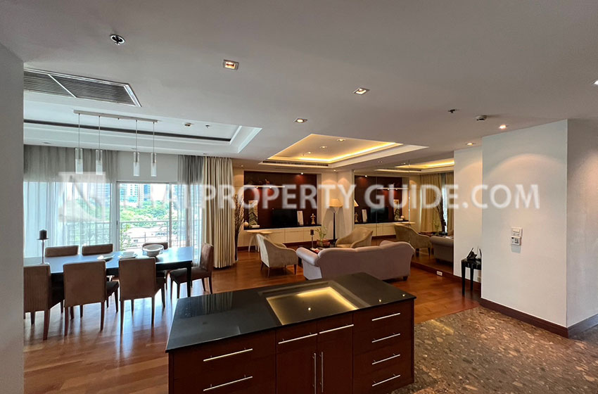 Apartment in Ploenchit 